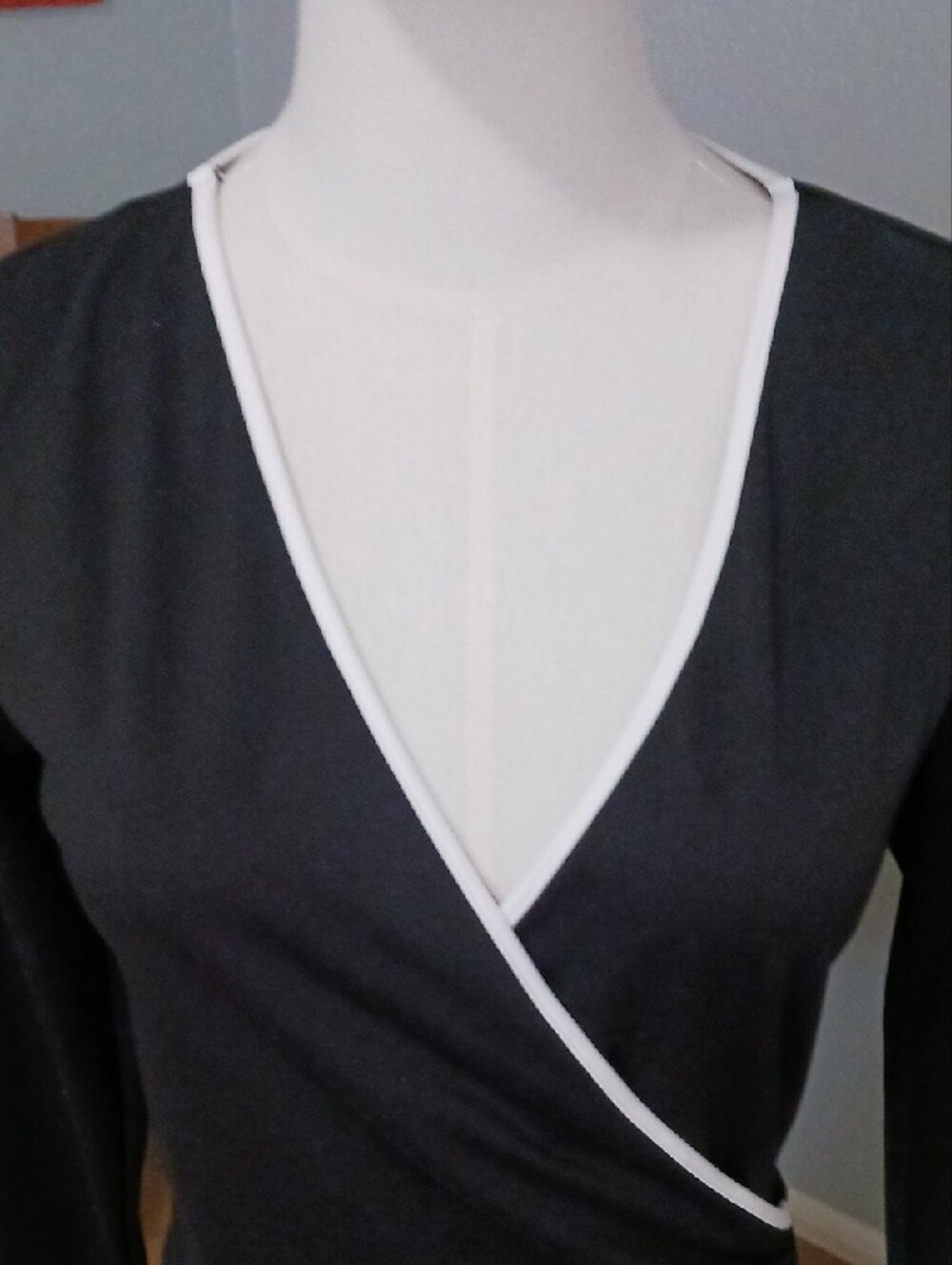 NEW! wild fable- Black Wrap-Style Long Sleeve Top with White Trim - Picture 3 of 12